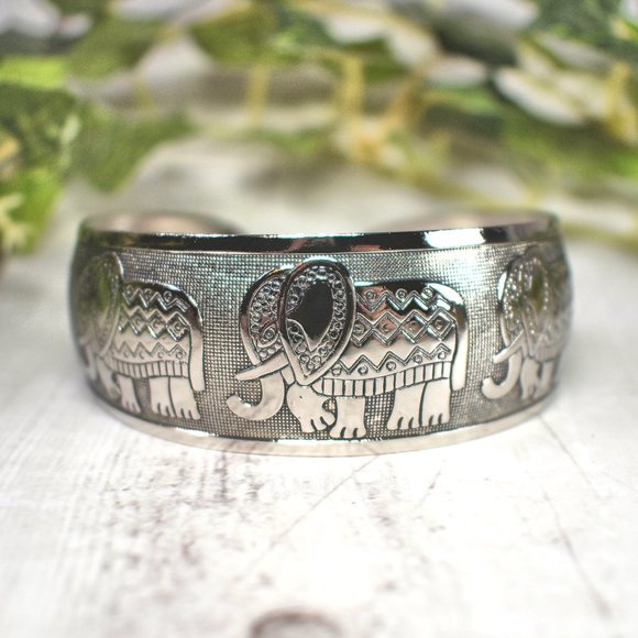 Set of 5 Vintage Bangle Cuff Bracelets - Silver Pewter - Picture 5 of 10